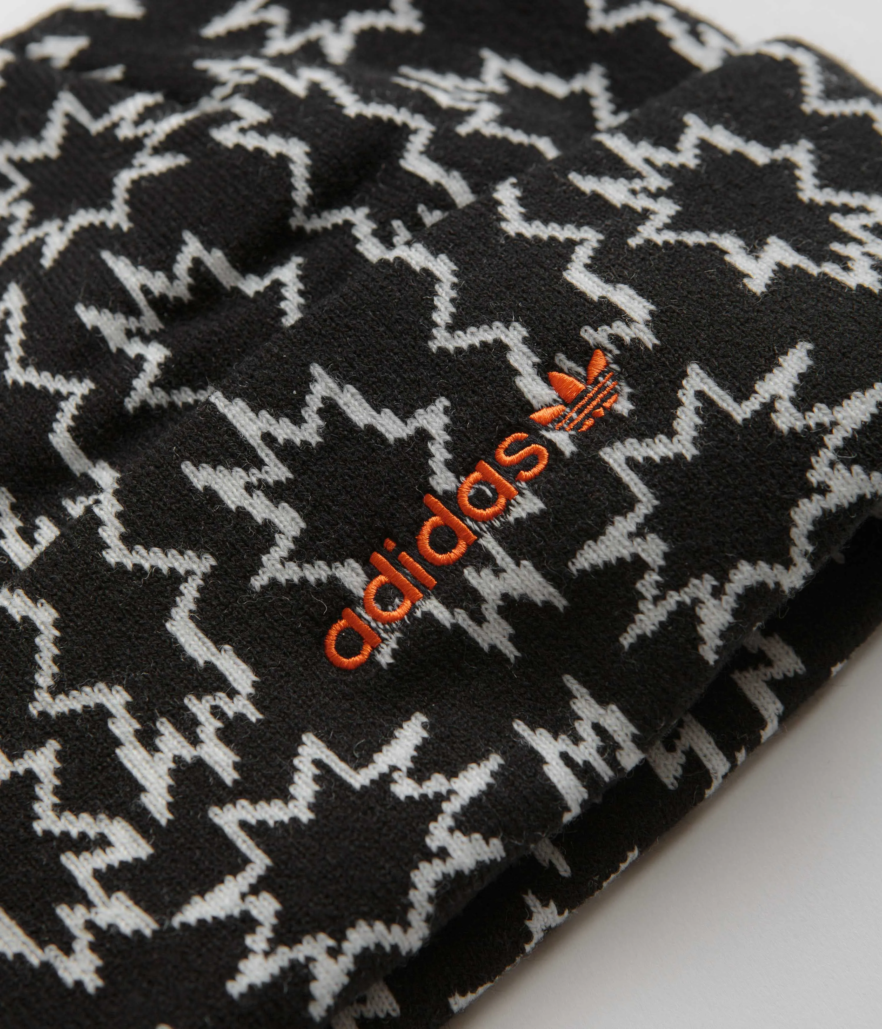 Adidas Burst Graphic Beanie - Black / White