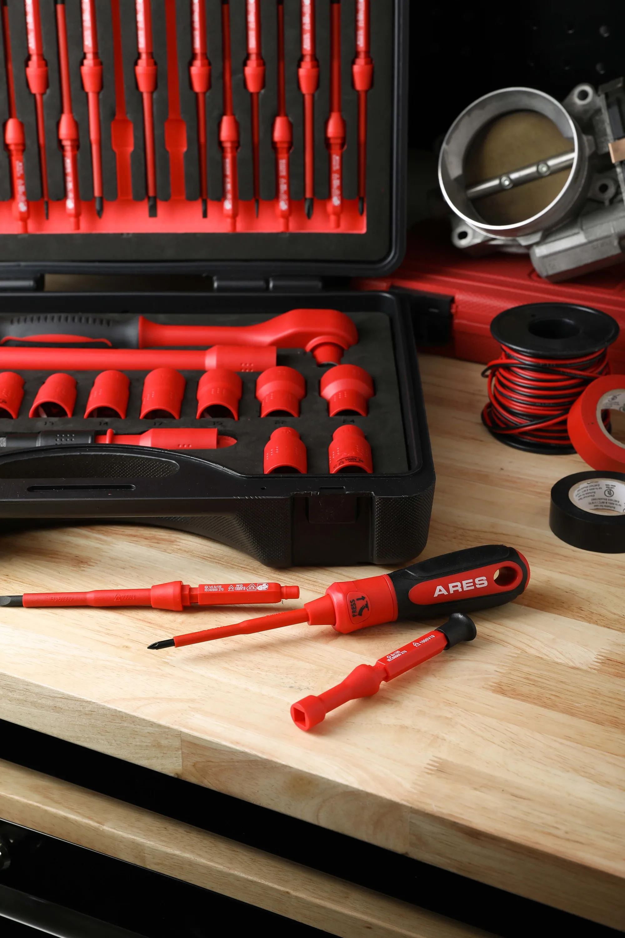 ARES 19004 - 37-Piece Insulated Electrical Tool Set