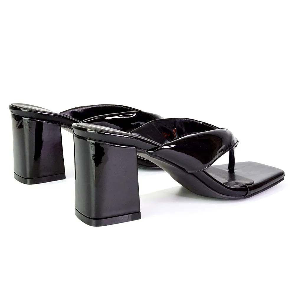 Lylia Square Toe Toe Post Thong Mid Block Heel Sandal Mules in Black