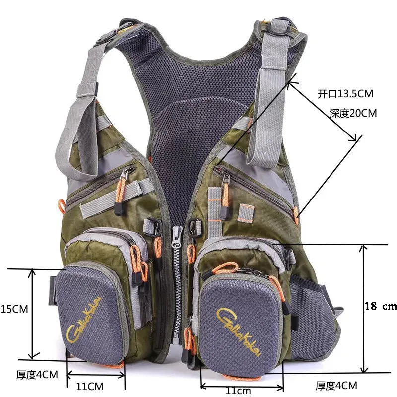 Multifunctional Fishing Vest: Safety and Convenience