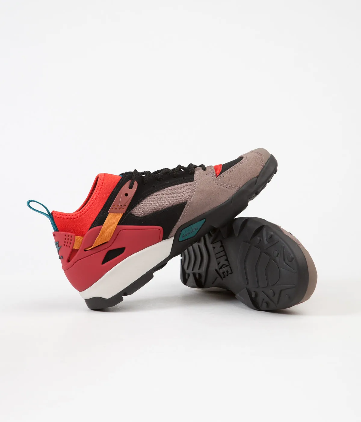 Nike ACG Air Revaderchi Shoes - Gym Red / Geode Teal - Habanero Red - Monarch