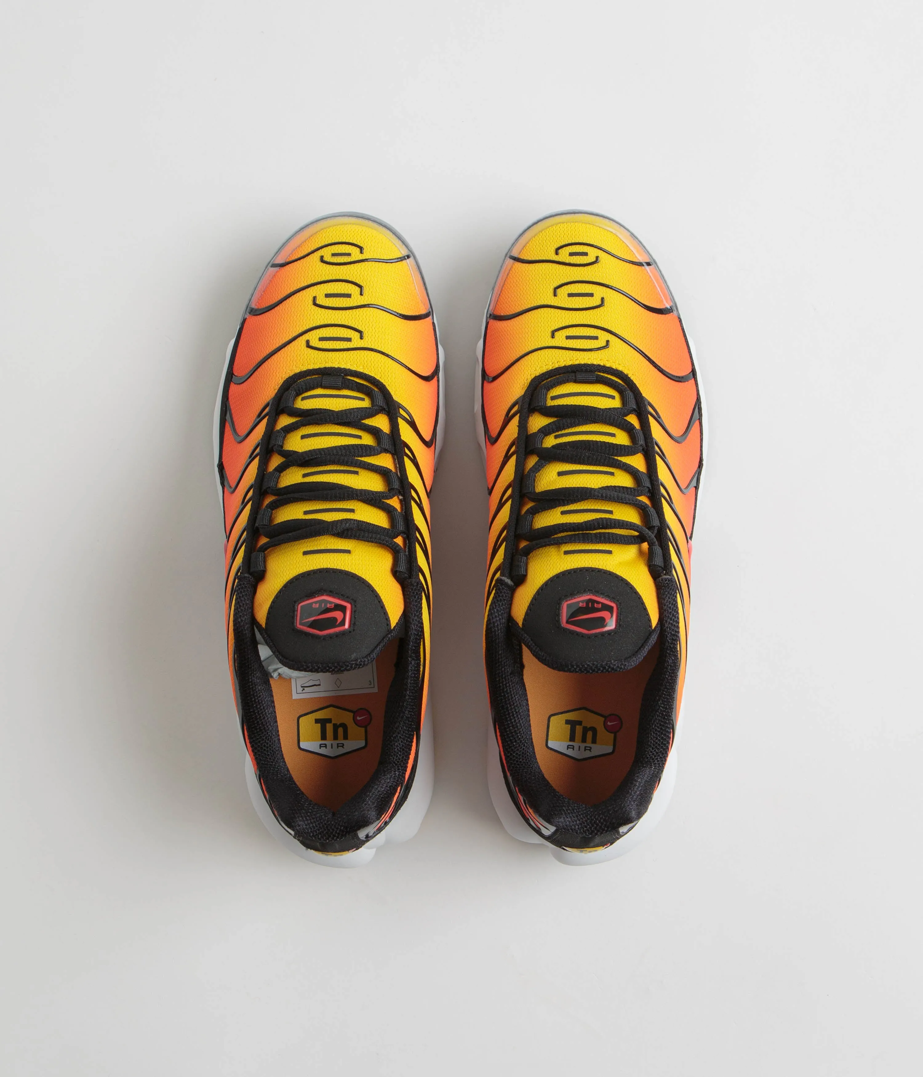 Nike Air Max Plus Shoes - Black / Pimento - Bright Ceramic - Resin