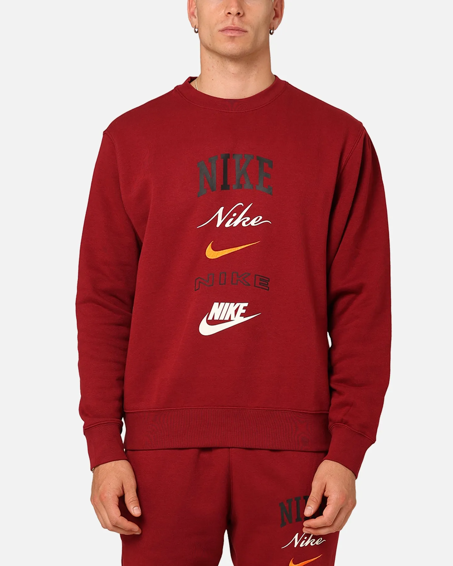 Nike Club Fleece Long-Sleeve Crewneck Team Red/Sail