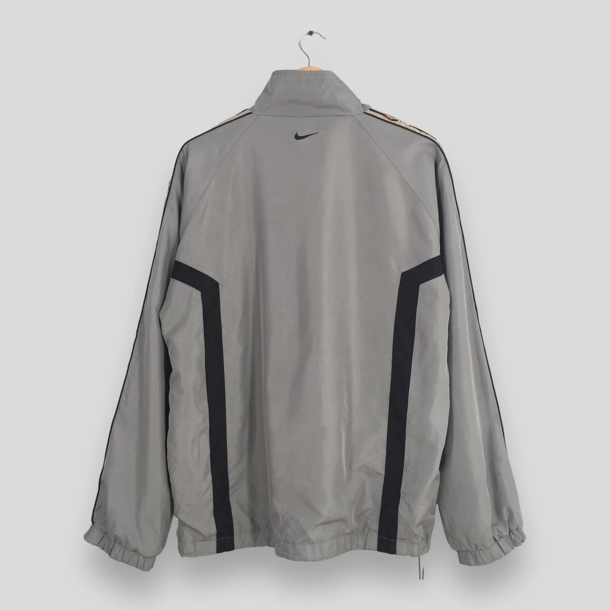 Nike Swoosh Training Gray Jacket Medium