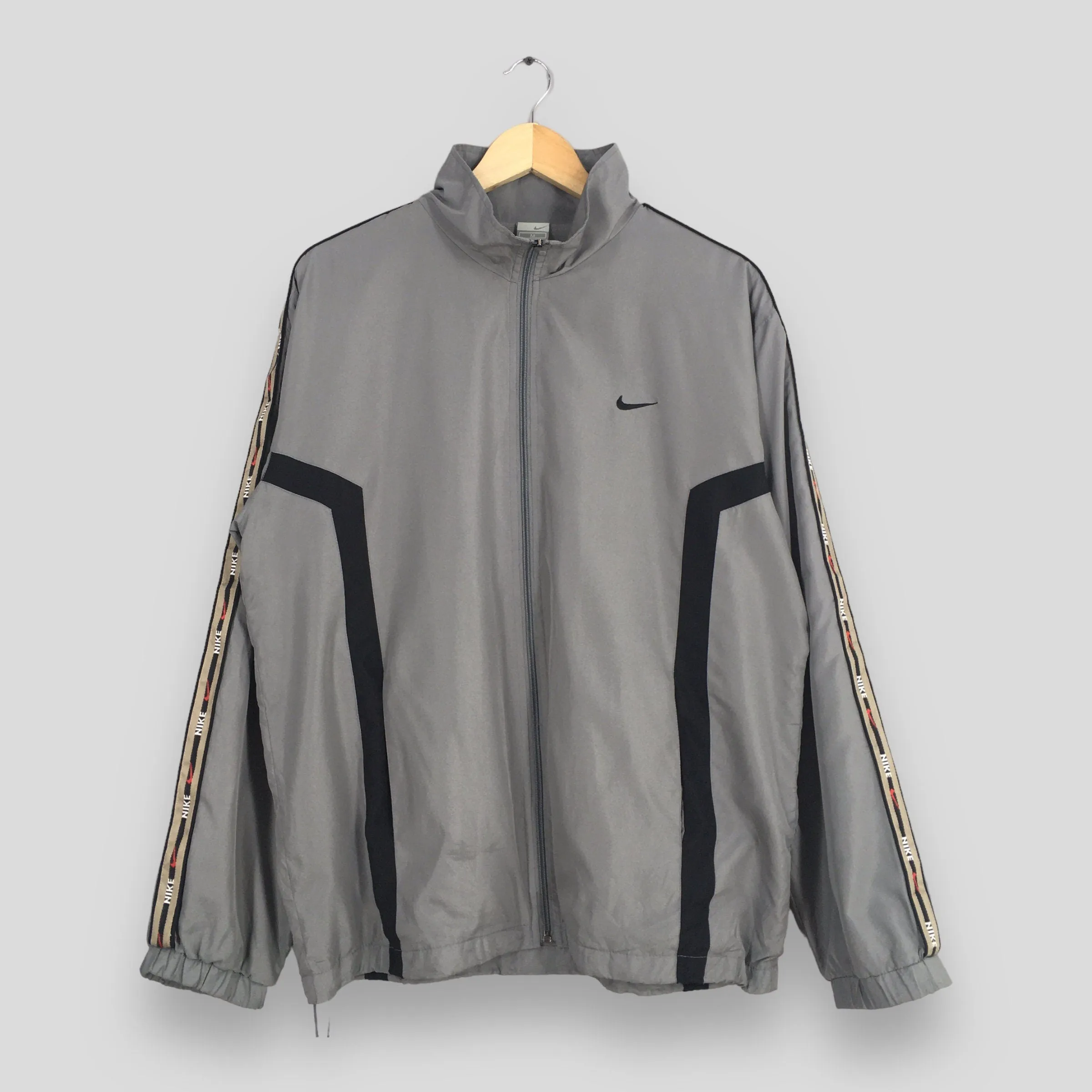 Nike Swoosh Training Gray Jacket Medium